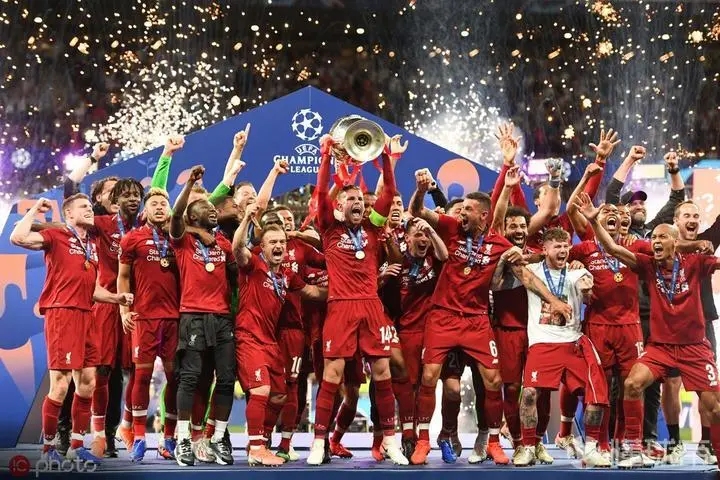 上赛季<a href=/zuqiu_jingcai/liverpool/ target=_blank class=infotextkey>利物浦</a>获得了英超冠军