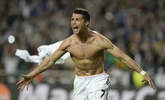 其实C罗在<a href=/zuqiu_jingcai/realmadrid/ target=_blank class=infotextkey>皇马</a>的时候肌肉就已经呈现巅峰